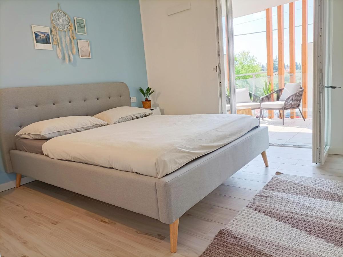 Lake Dream Apartment With Pool In Bardolino Buitenkant foto