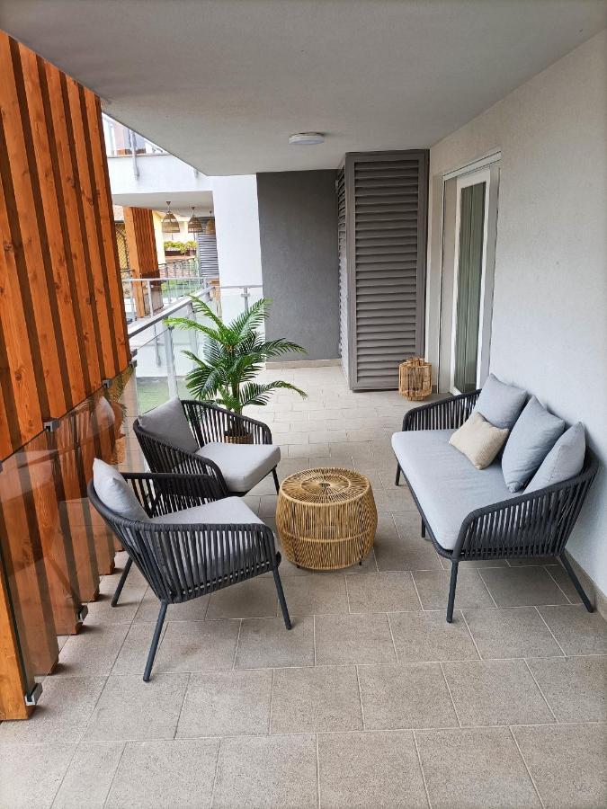 Lake Dream Apartment With Pool In Bardolino Buitenkant foto